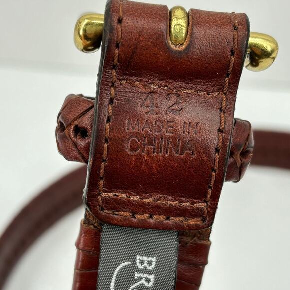 Brighton Men's Leather Belt Chevron Whipstitch Brown Gold Tone Buckle Size 42 - Picture 4 of 5